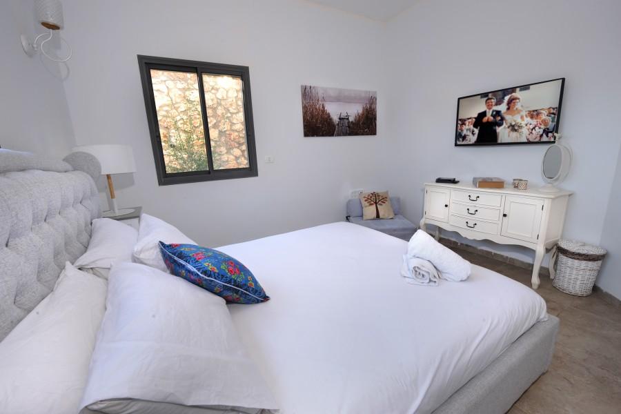 140451 פנים הוילה והחדרים, וילה נוף מולדת, וילה  בראש פינה וילות - Vila