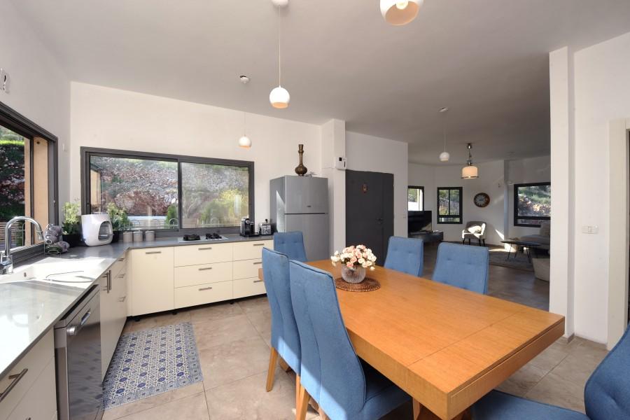 140454 פנים הוילה והחדרים, וילה נוף מולדת, וילה  בראש פינה וילות - Vila