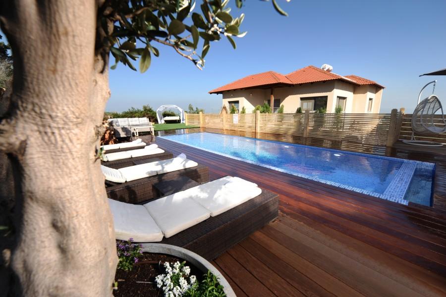 140467 חצר ובריכה, וילה נוף מולדת, וילה  בראש פינה וילות - Vila