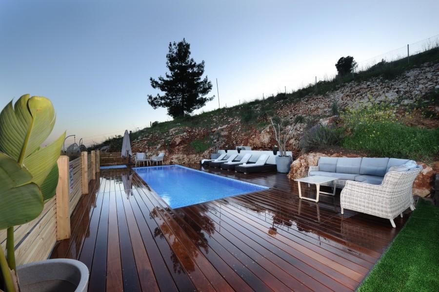 140473 חצר ובריכה, וילה נוף מולדת, וילה  בראש פינה וילות - Vila