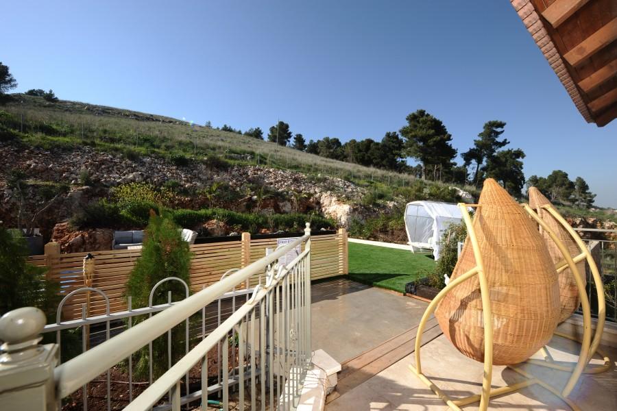 140476 חצר ובריכה, וילה נוף מולדת, וילה  בראש פינה וילות - Vila