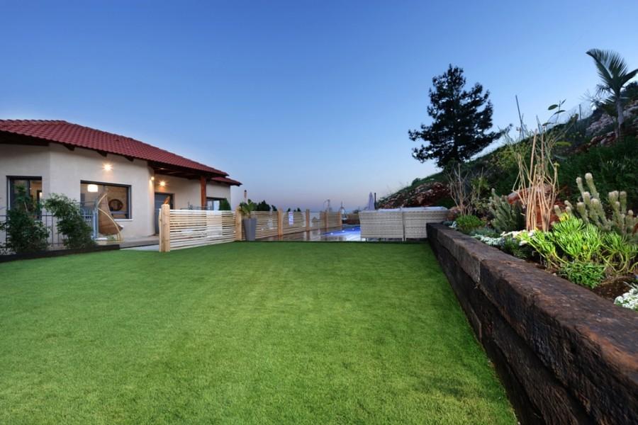 140479 חצר ובריכה, וילה נוף מולדת, וילה  בראש פינה וילות - Vila