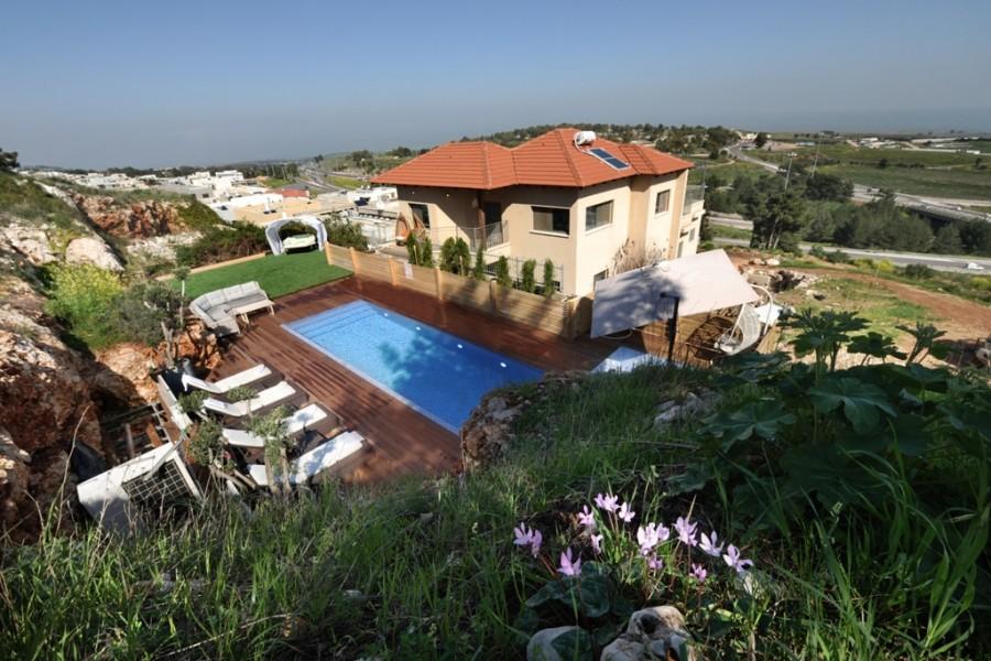 140484 חצר ובריכה, וילה נוף מולדת, וילה  בראש פינה וילות - Vila