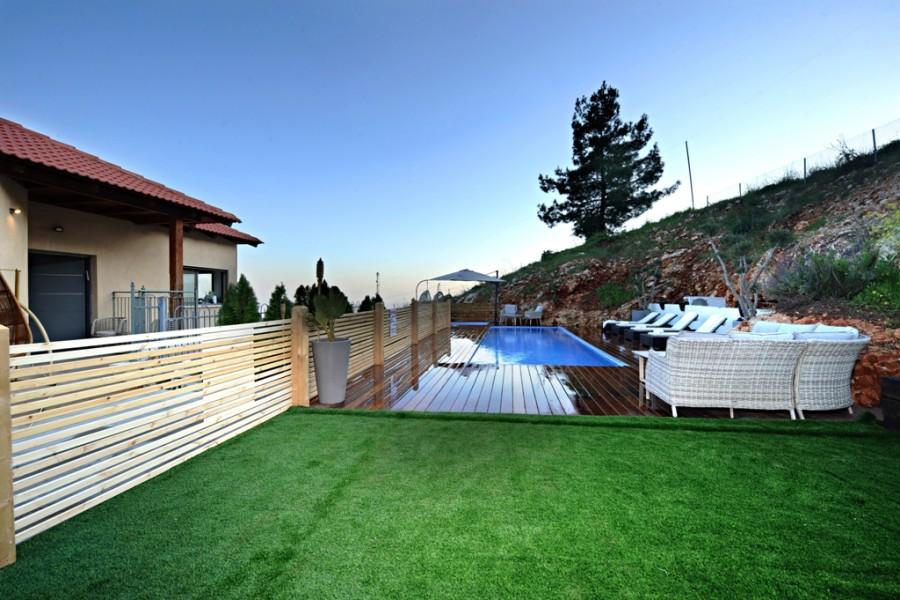 140487 חצר ובריכה, וילה נוף מולדת, וילה  בראש פינה וילות - Vila