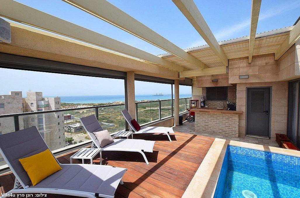 141083 המתחם החיצוני, פנטהאוז רוגע על הים, וילה  בחדרה וילות - Vila