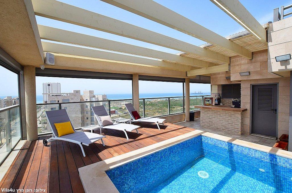 141084 המתחם החיצוני, פנטהאוז רוגע על הים, וילה  בחדרה וילות - Vila