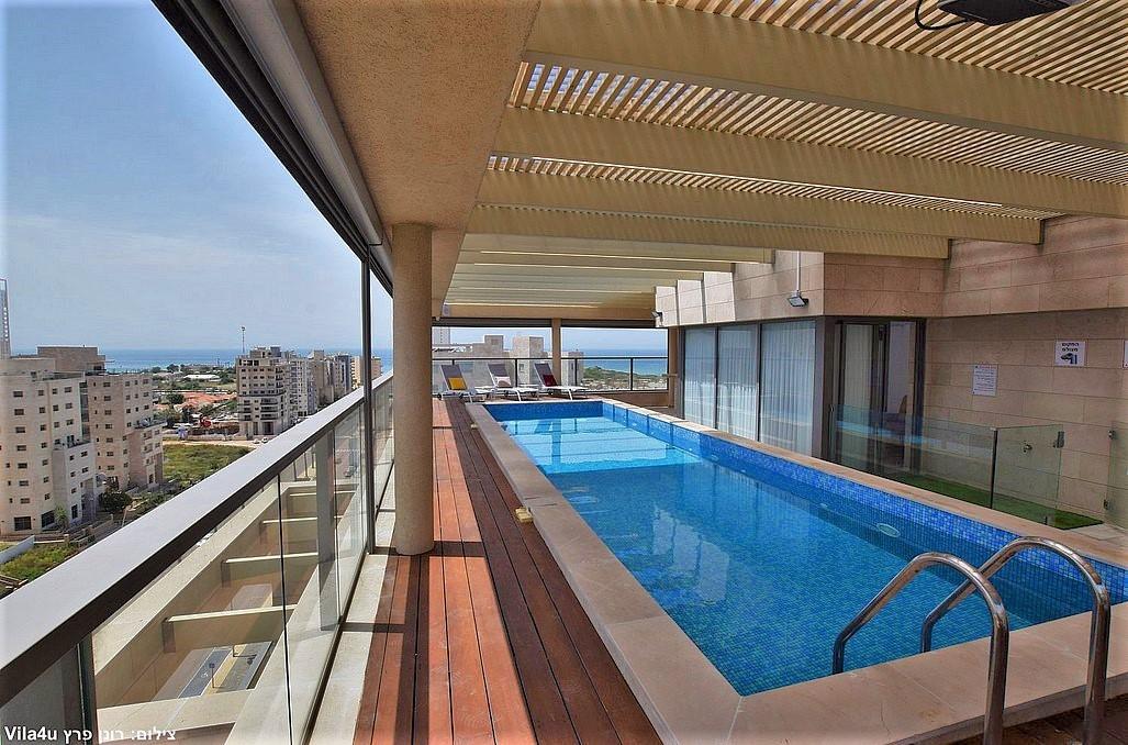 141086 המתחם החיצוני, פנטהאוז רוגע על הים, וילה  בחדרה וילות - Vila
