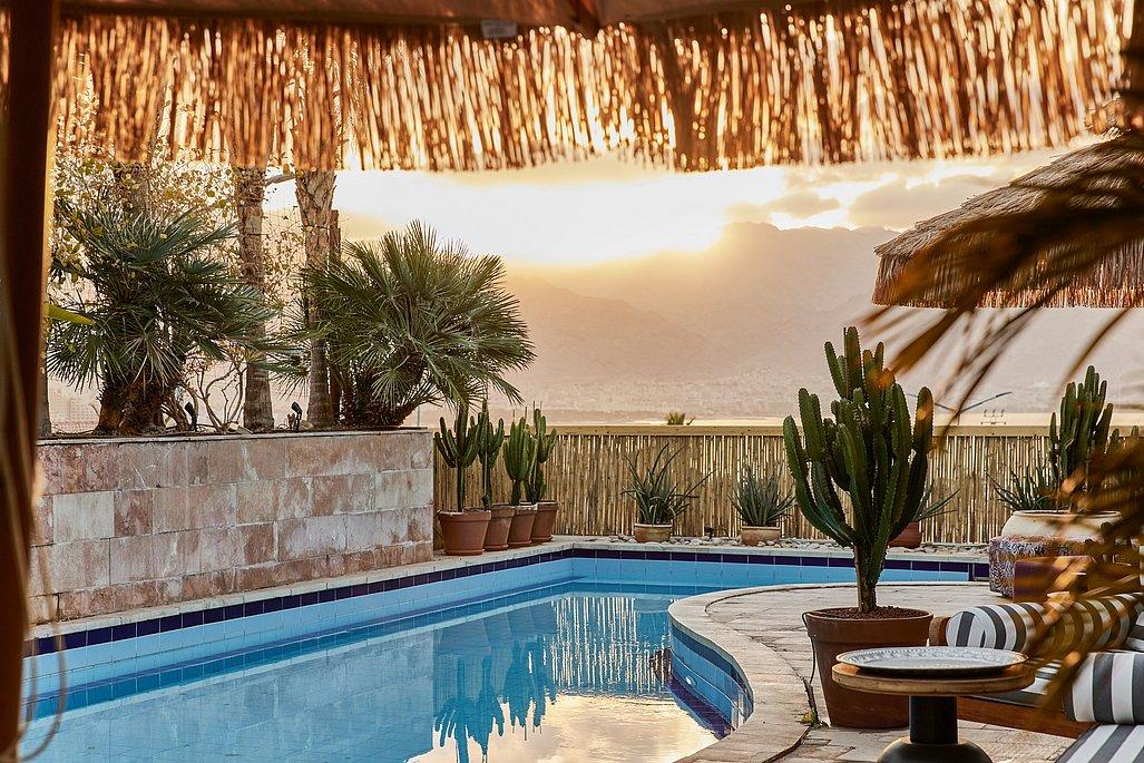 142414 מתחם חיצוני, וילה בלפור אילת, וילה  באילת וילות - Vila