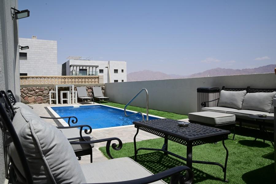 143198 המתחם החיצוני, וילה עלמת החן, וילה  באילת וילות - Vila