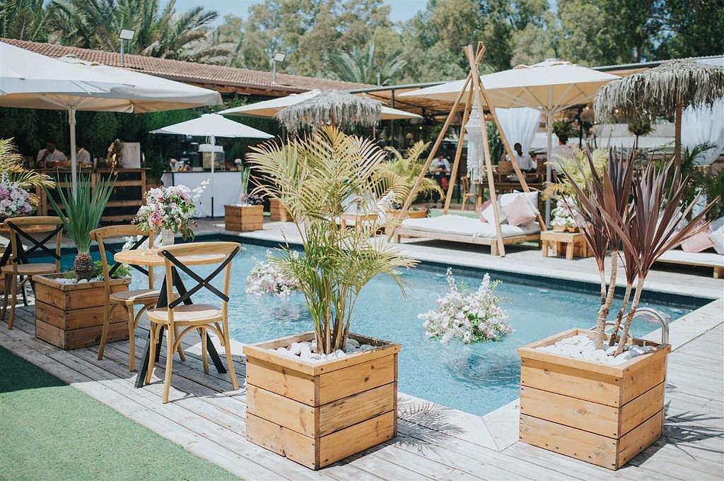 143690 גלריה כללית, משק 17, וילה  בבית יהושע וילות - Vila