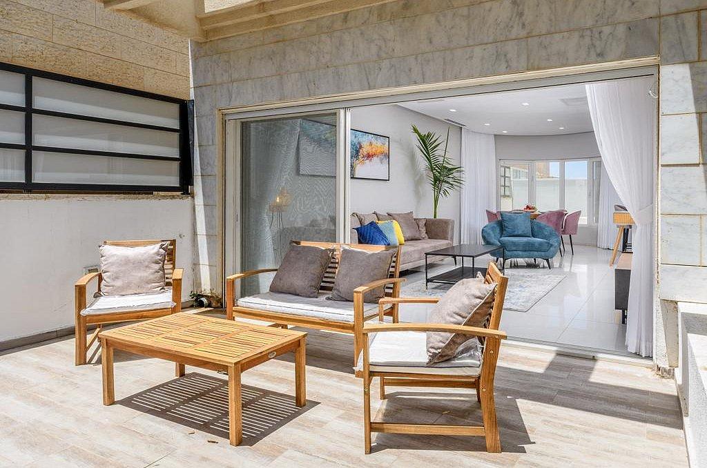 146400 הבריכה והנוף, וילה נוף ים נתניה, וילה  בנתניה וילות - Vila