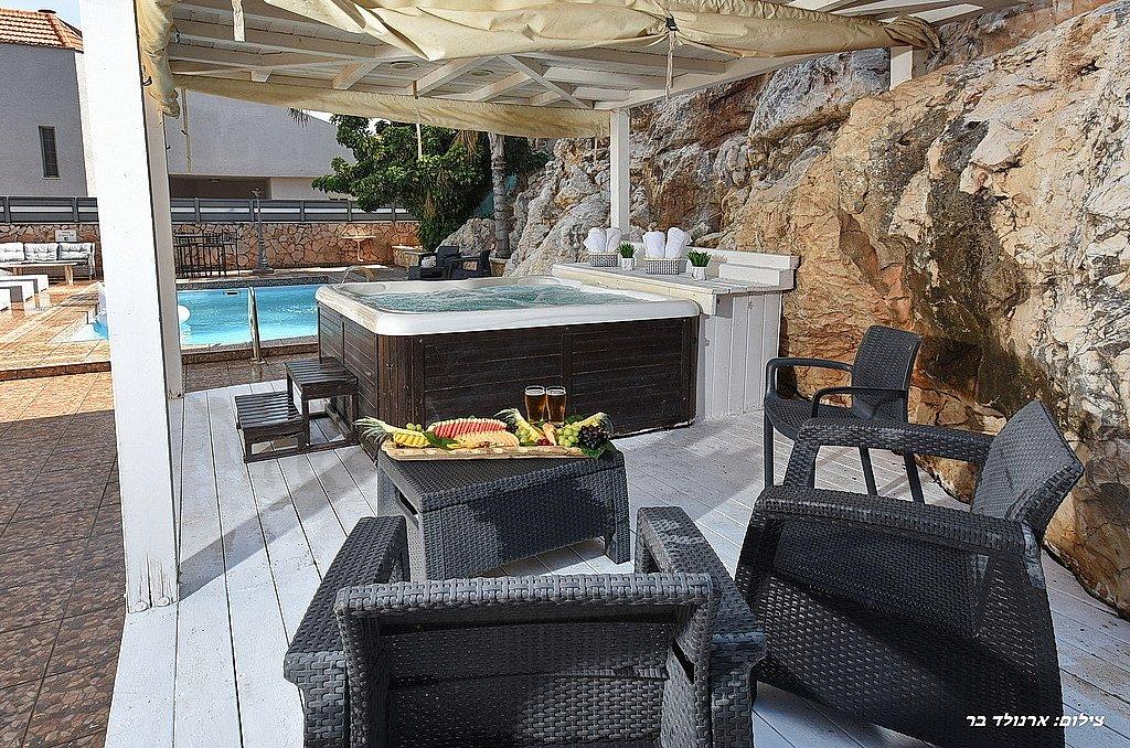 147093 גלריה כללית, וילה גלילא, וילה  בנוף כנרת וילות - Vila