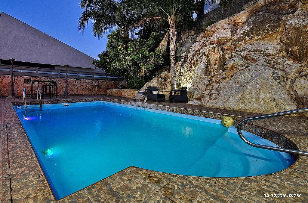 147137 המתחם החיצוני, וילה גלילא, וילה  בנוף כנרת וילות - Vila