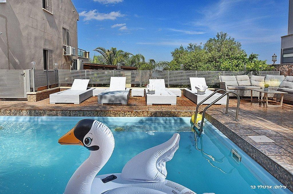 147140 המתחם החיצוני, וילה גלילא, וילה  בנוף כנרת וילות - Vila