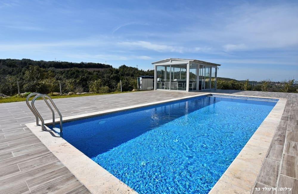 148614 המתחם החיצוני, אחוזת נוביו, וילה  בשתולה וילות - Vila