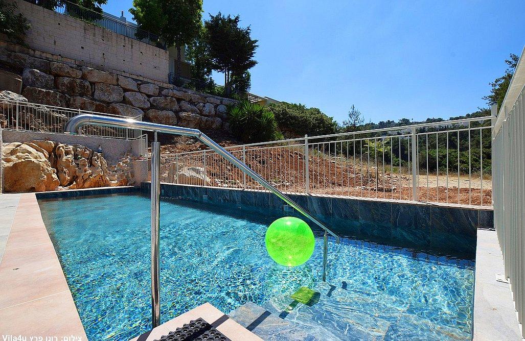 149427 המתחם החיצוני, וילה חלום בטבע, וילה  בכפר ורדים וילות - Vila