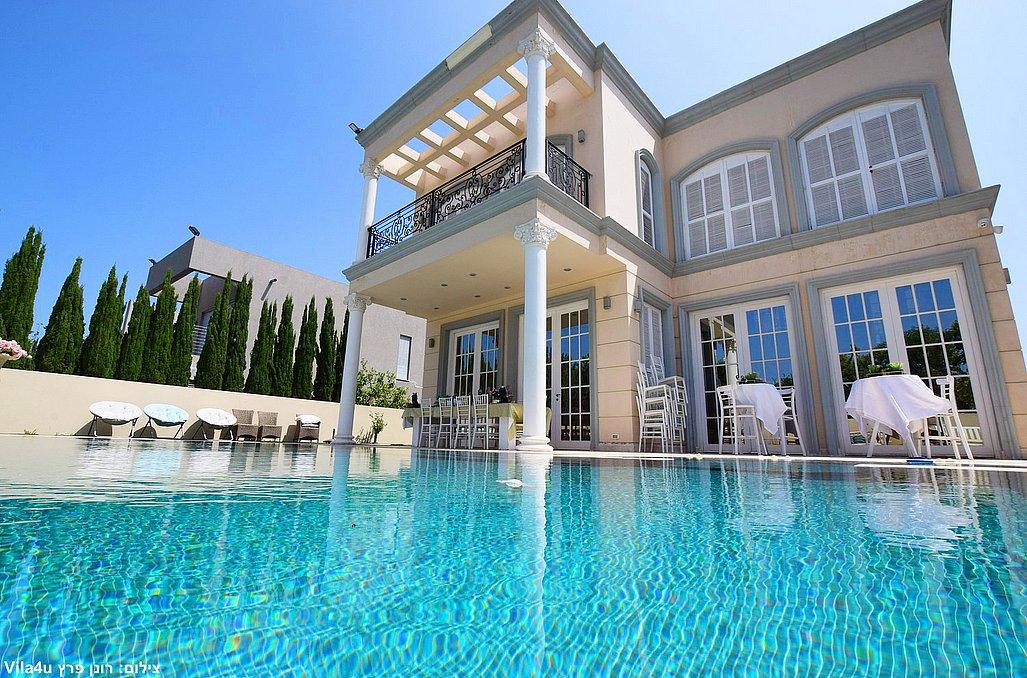 151136 המתחם החיצוני, קיסריה הום בוטיק, וילה  בקיסריה וילות - Vila