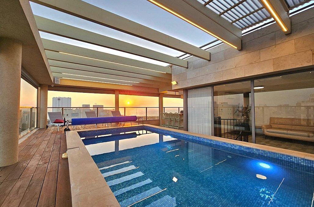 151658 המתחם החיצוני, פנטהאוז רוגע על הים, וילה  בחדרה וילות - Vila