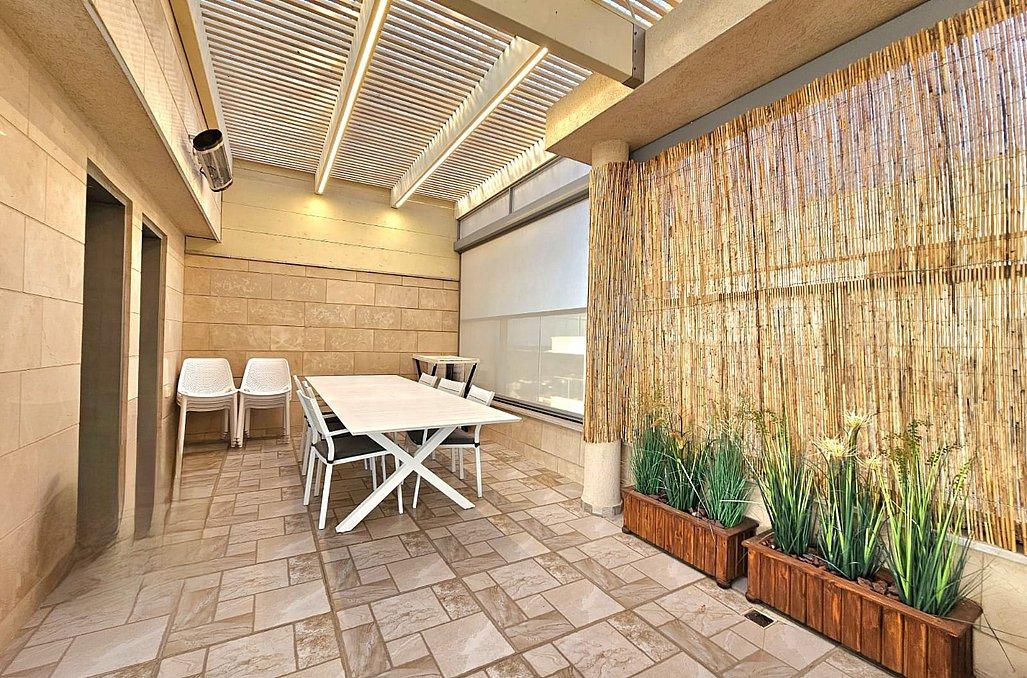 151659 המתחם החיצוני, פנטהאוז רוגע על הים, וילה  בחדרה וילות - Vila