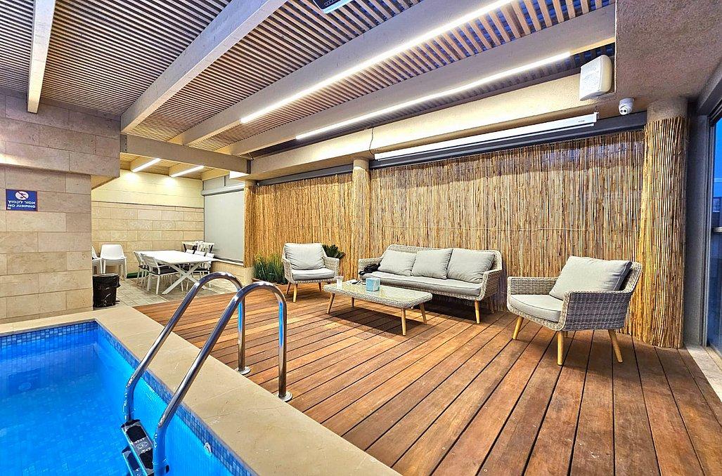 151660 המתחם החיצוני, פנטהאוז רוגע על הים, וילה  בחדרה וילות - Vila