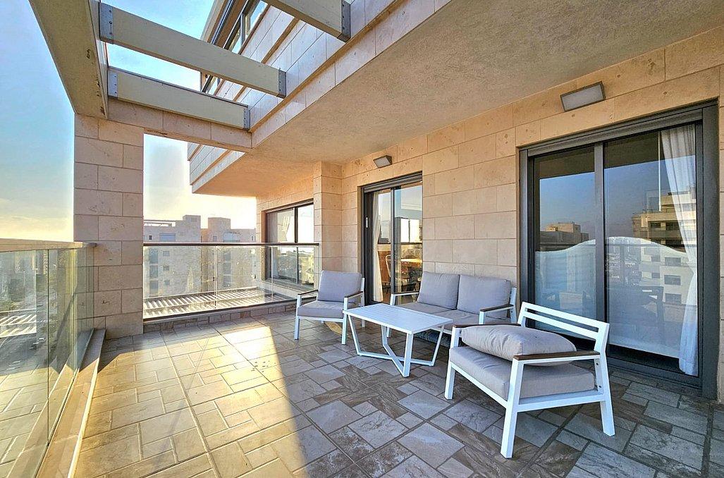 151663 המתחם החיצוני, פנטהאוז רוגע על הים, וילה  בחדרה וילות - Vila