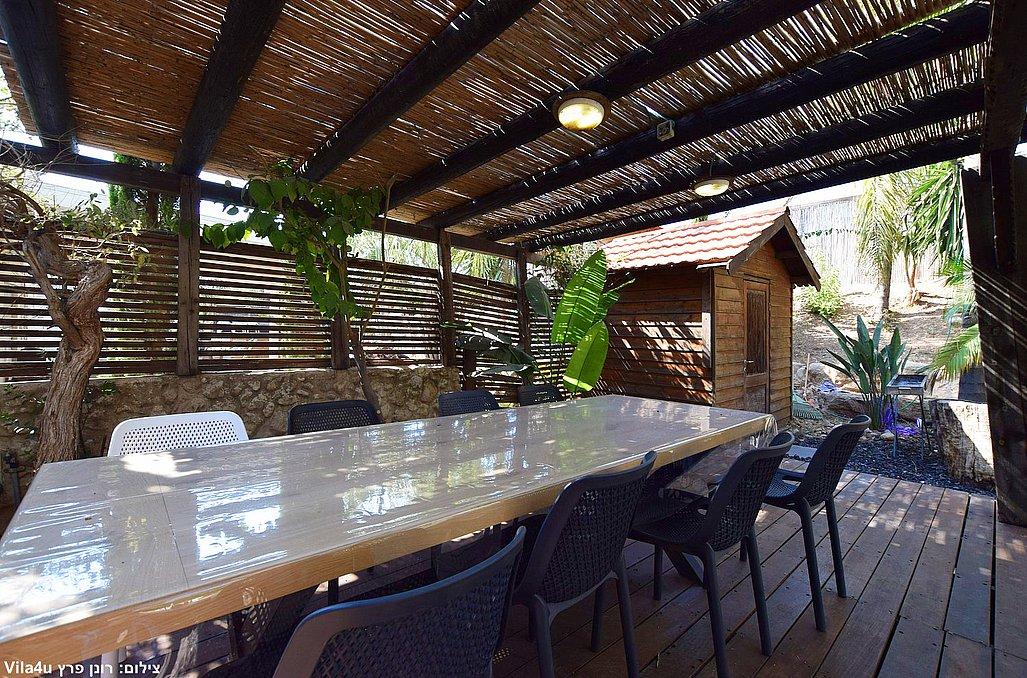 154147 המתחם החיצוני, וילה טל שחר בוטיק, וילה  בטל שחר וילות - Vila