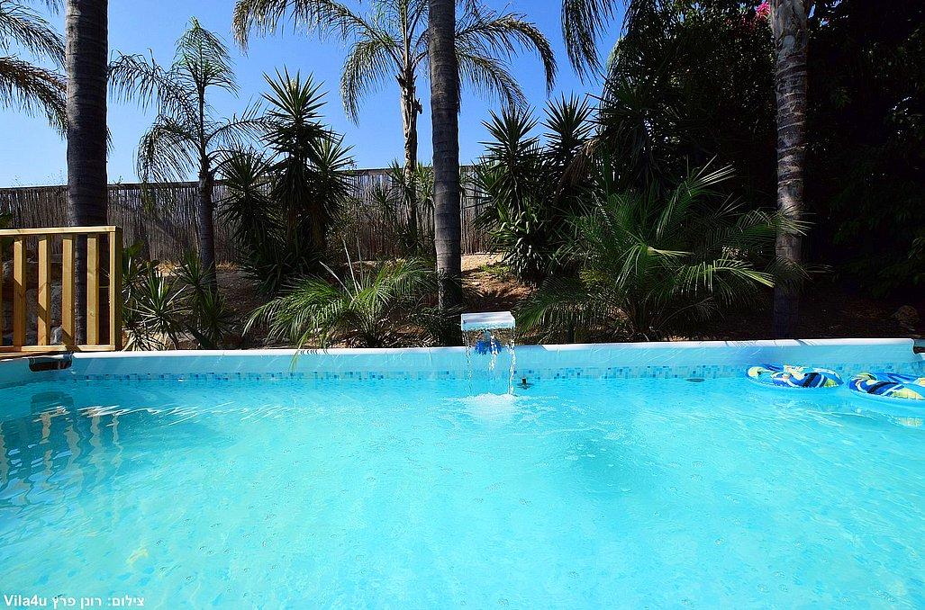 154163 המתחם החיצוני, וילה טל שחר בוטיק, וילה  בטל שחר וילות - Vila