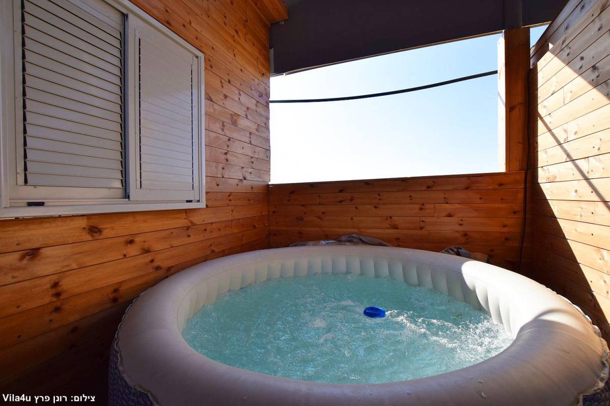 אחוזת וניש כללי, אחוזת וניש, וילה  בעזריקם וילות - Vila