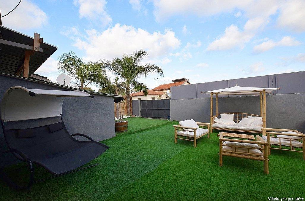 אחוזת וניש המתחם החיצוני, אחוזת וניש, וילה  בעזריקם וילות - Vila