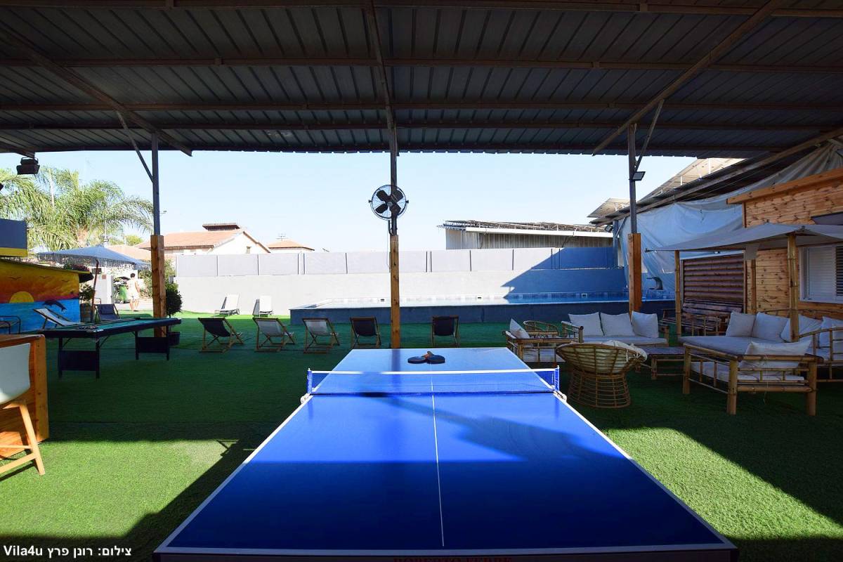 אחוזת וניש המתחם החיצוני, אחוזת וניש, וילה  בעזריקם וילות - Vila