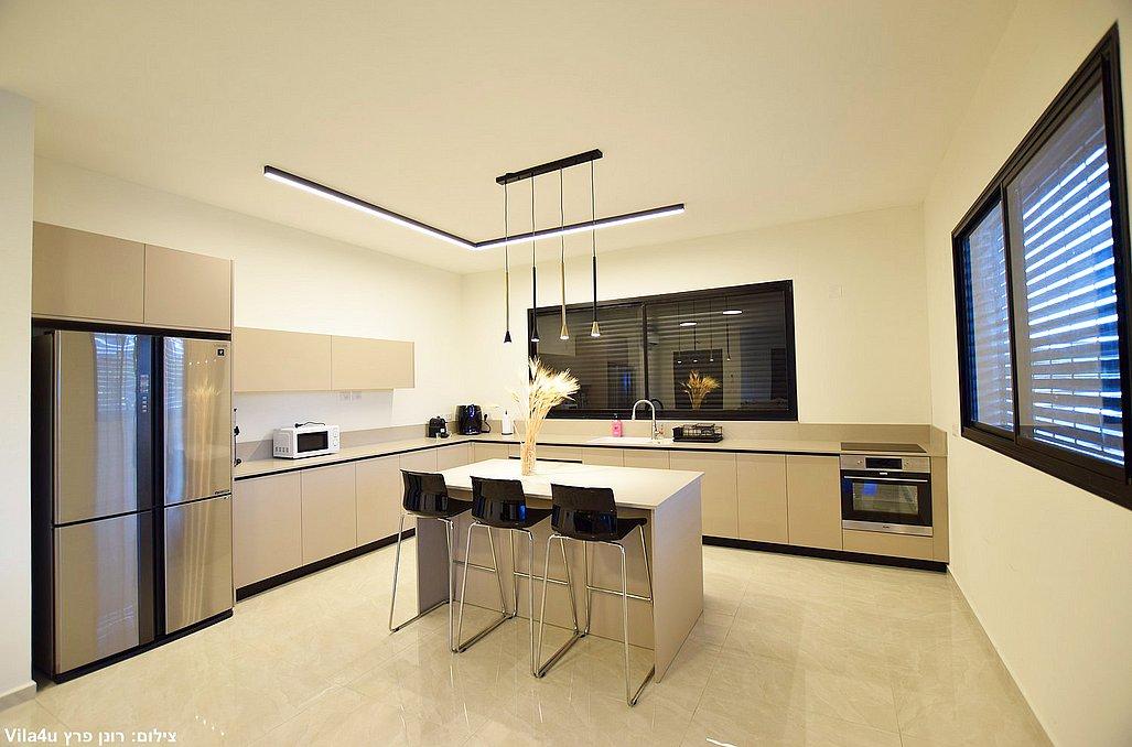 154666 גלריה כללית של המתחם, וילה מול ההר, וילה  בשומרה וילות - Vila