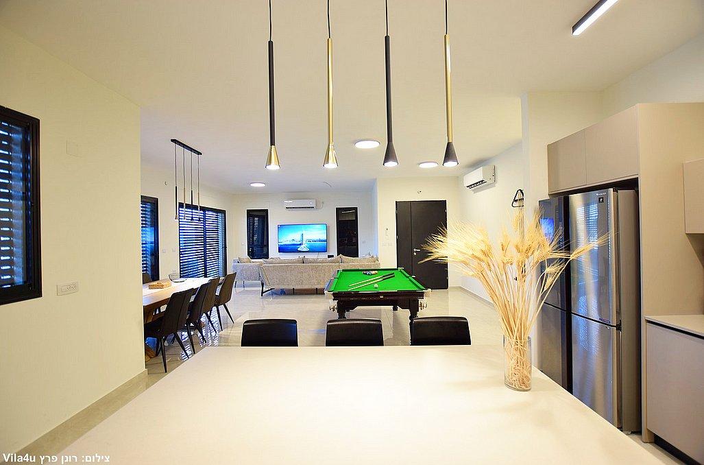 154667 גלריה כללית של המתחם, וילה מול ההר, וילה  בשומרה וילות - Vila