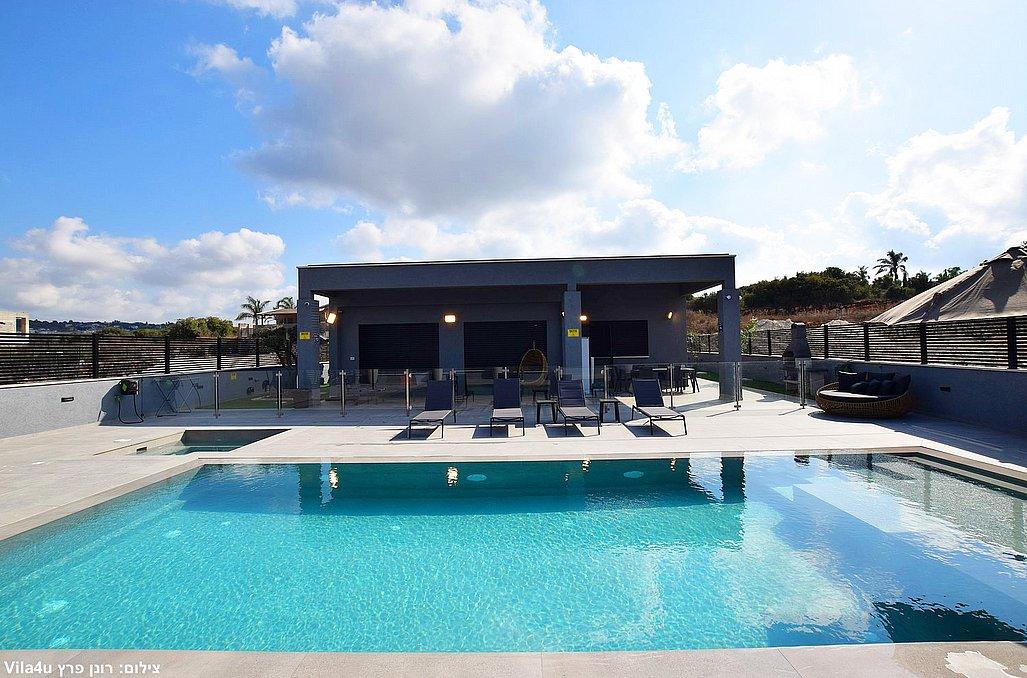 154685 גלריה כללית של המתחם, וילה מול ההר, וילה  בשומרה וילות - Vila
