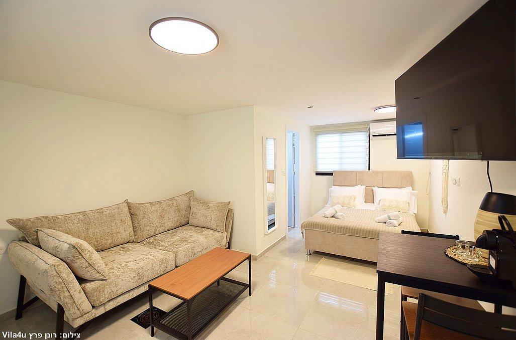 154696 גלריה כללית של המתחם, וילה מול ההר, וילה  בשומרה וילות - Vila