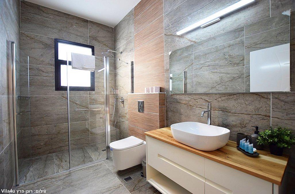 154718 מתחם פנימי - הוילה, וילה מול ההר, וילה  בשומרה וילות - Vila