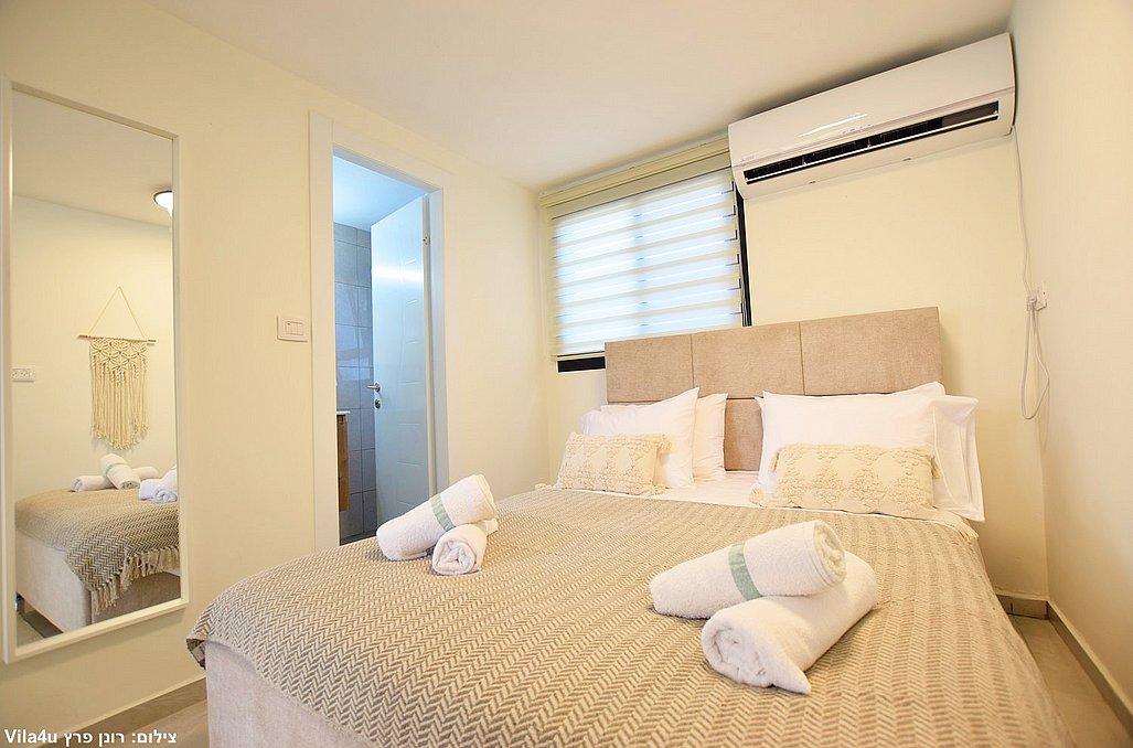 154722 גלרית הסוויטה, וילה מול ההר, וילה  בשומרה וילות - Vila