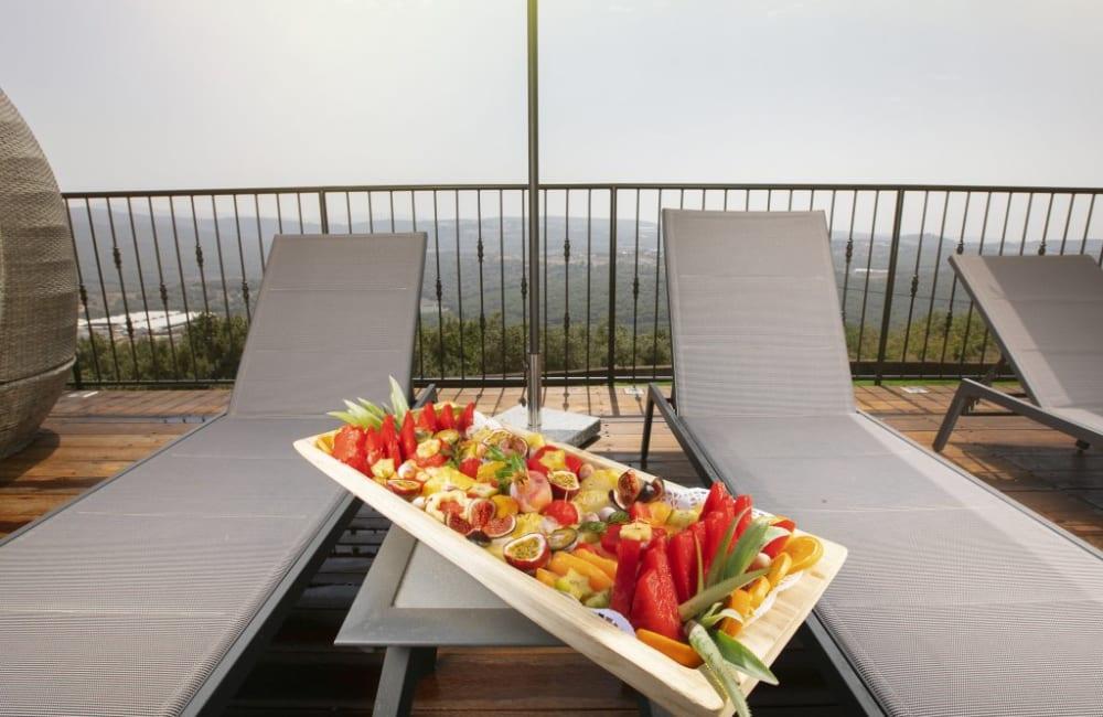 156068 המתחם החיצוני, אחוזת סאנשיין, וילה  בזרעית וילות - Vila