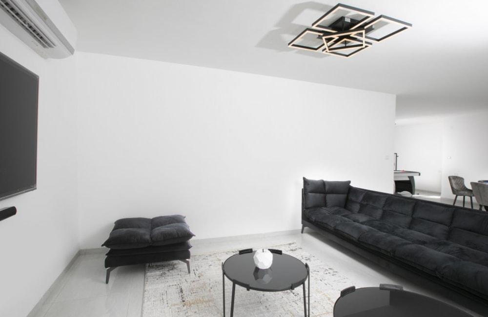 156080 המתחם הפנימי, אחוזת סאנשיין, וילה  בזרעית וילות - Vila