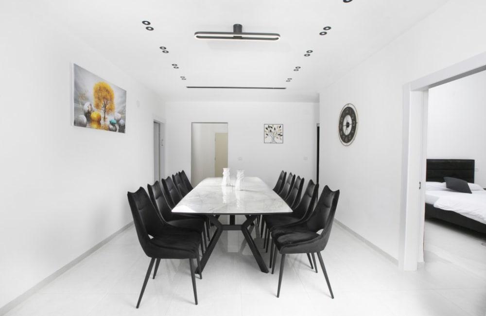 156085 המתחם הפנימי, אחוזת סאנשיין, וילה  בזרעית וילות - Vila