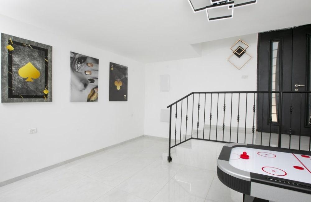 156096 המתחם הפנימי, אחוזת סאנשיין, וילה  בזרעית וילות - Vila