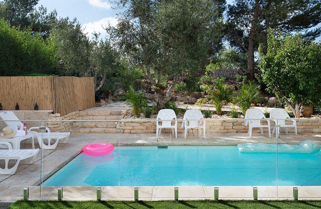 156293 חצר המתחם, וילה בהר, וילה  בצור הדסה וילות - Vila