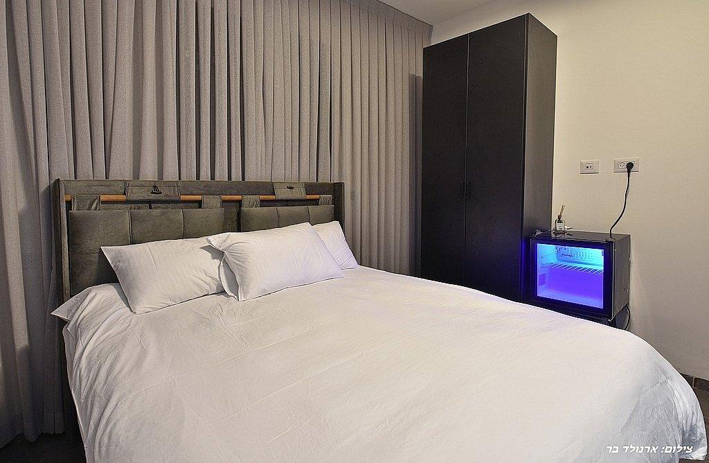 156425 גלרית פנים, אחוזת יערה, וילה  ביערה וילות - Vila