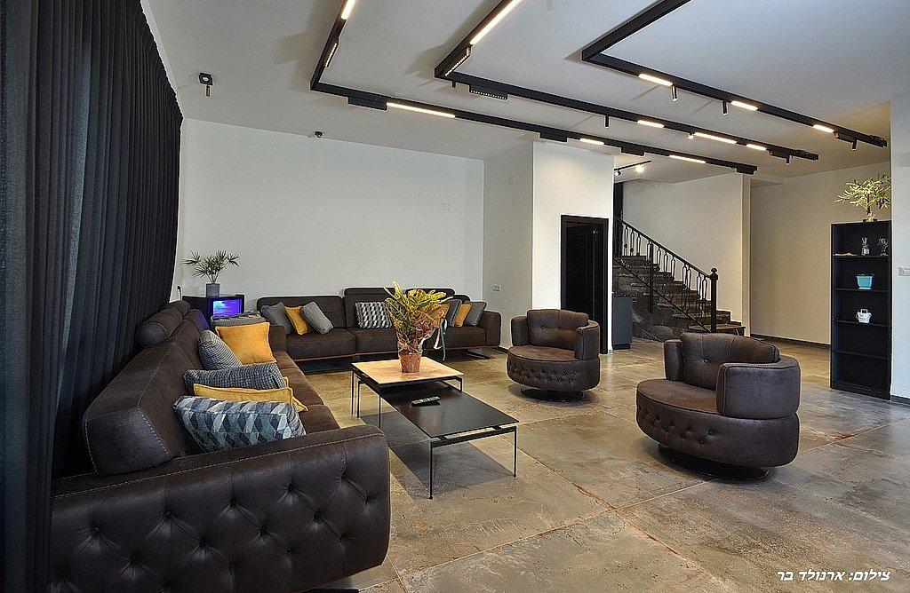 156426 גלרית פנים, אחוזת יערה, וילה  ביערה וילות - Vila