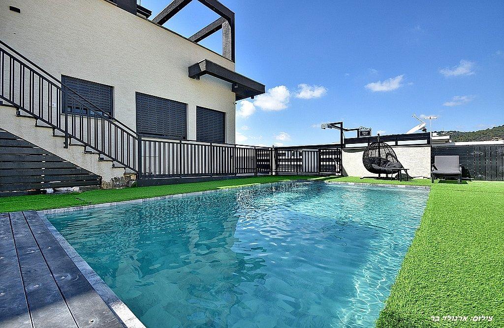 156450 גלרית חוץ, אחוזת יערה, וילה  ביערה וילות - Vila