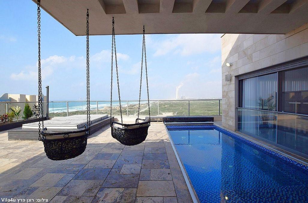 157691 המתחם החיצוני, סי וויו פנטהאוז - Sea View Penthouse, וילה  בחדרה וילות - Vila