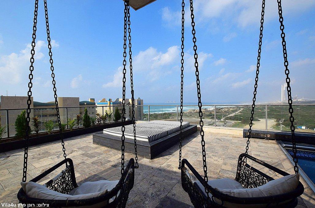 157694 המתחם החיצוני, סי וויו פנטהאוז - Sea View Penthouse, וילה  בחדרה וילות - Vila