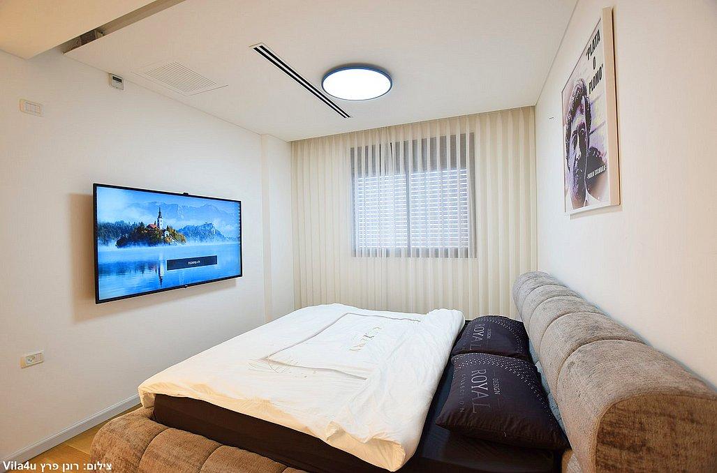 157698 המתחם הפנימי, סי וויו פנטהאוז - Sea View Penthouse, וילה  בחדרה וילות - Vila