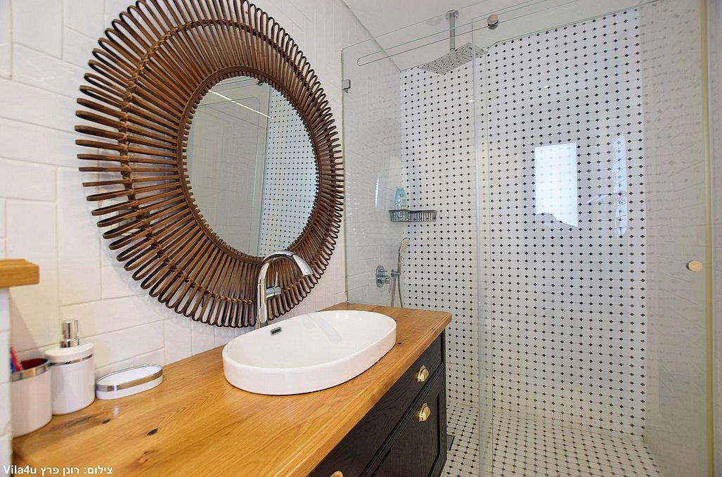 157702 המתחם הפנימי, סי וויו פנטהאוז - Sea View Penthouse, וילה  בחדרה וילות - Vila