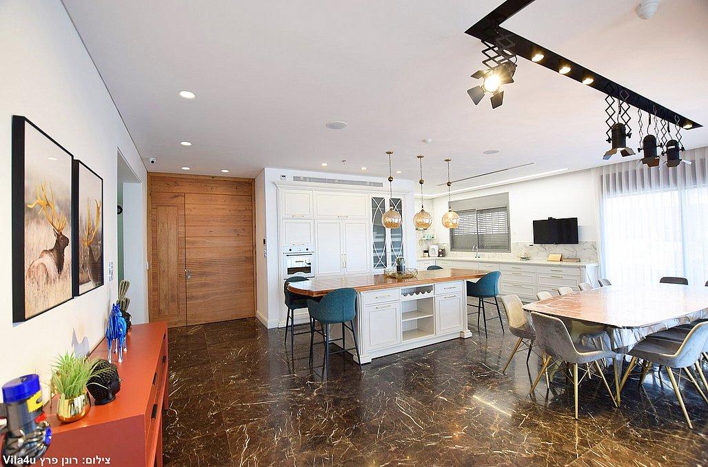 157708 המתחם הפנימי, סי וויו פנטהאוז - Sea View Penthouse, וילה  בחדרה וילות - Vila