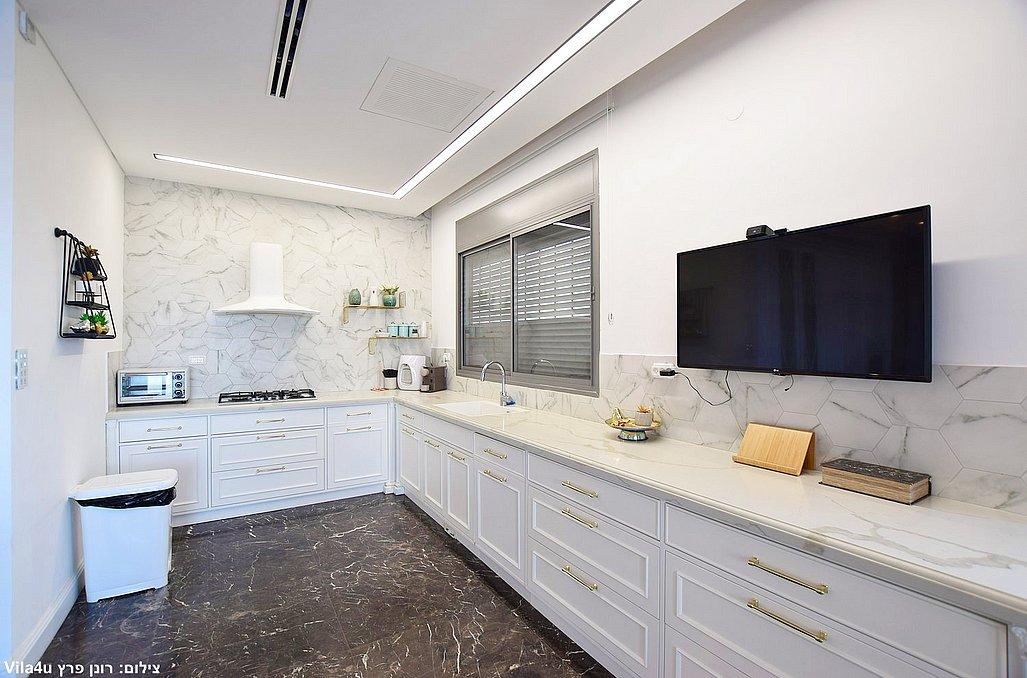 157712 המתחם הפנימי, סי וויו פנטהאוז - Sea View Penthouse, וילה  בחדרה וילות - Vila